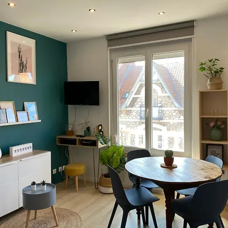 Cozy 4 People - Sheets - Wifi - Downtown Apartment *