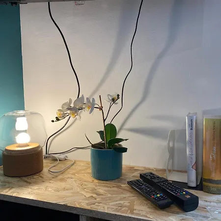 Cozy 4 People - Sheets - Wifi - Downtown *