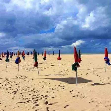 Cozy 4 People - Sheets - Wifi - Downtown *