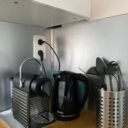 Cozy 4 People - Sheets - Wifi - Downtown Apartment *